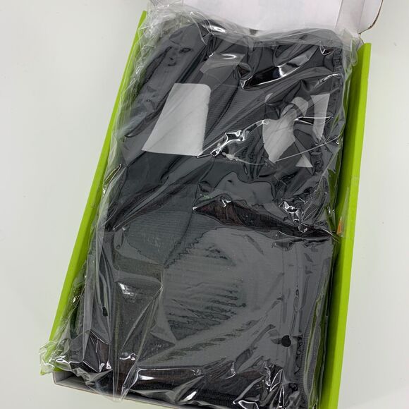 Bracketron Nav-Pack Universal Weighted Vehicle Dash Mount W Case New in Package - Picture 4 of 4